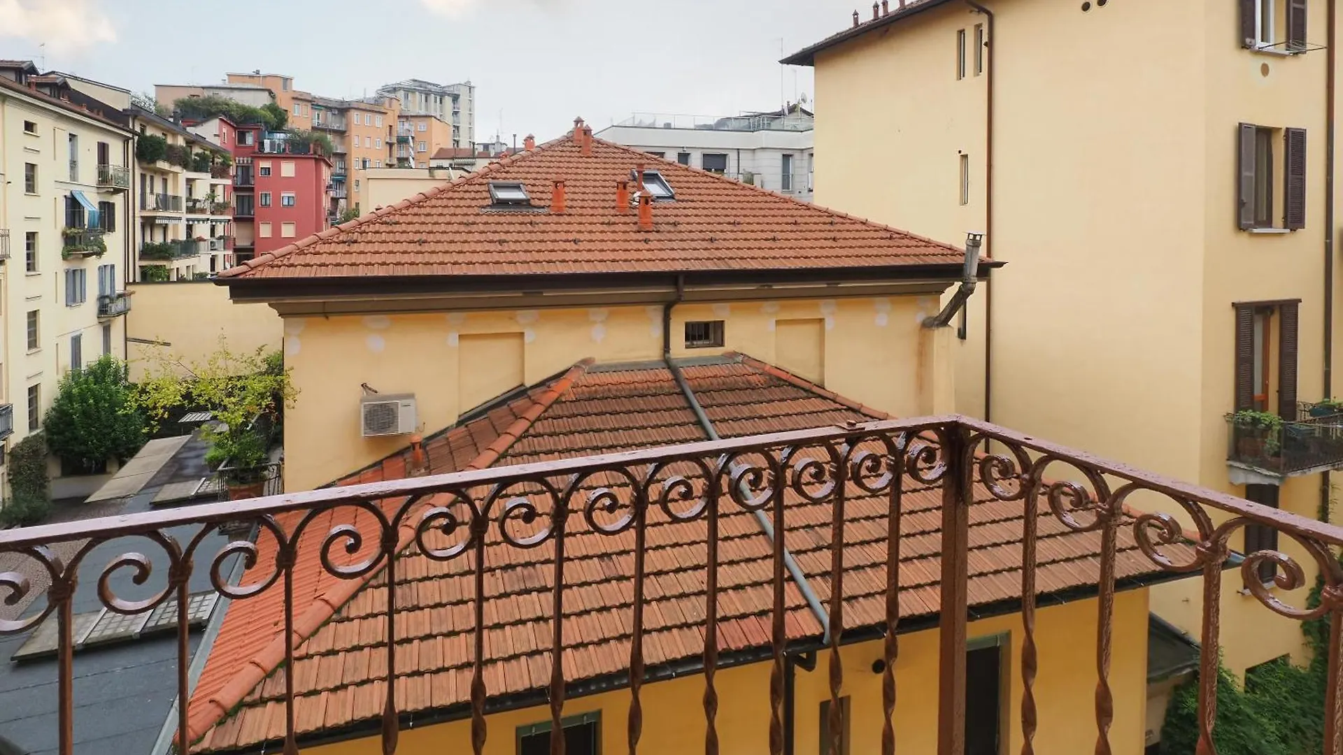 Melzo Premium Apartment Milano Porta Venezia 0*, Милан Италия